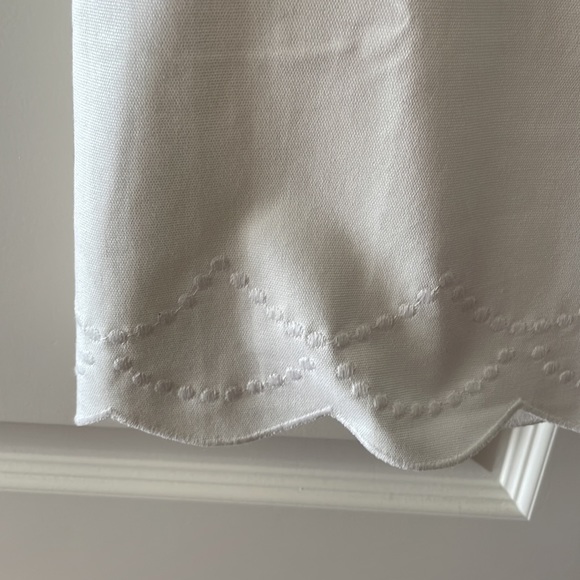 Reduced! Talbots white cotton scalloped skirt - Picture 2 of 7